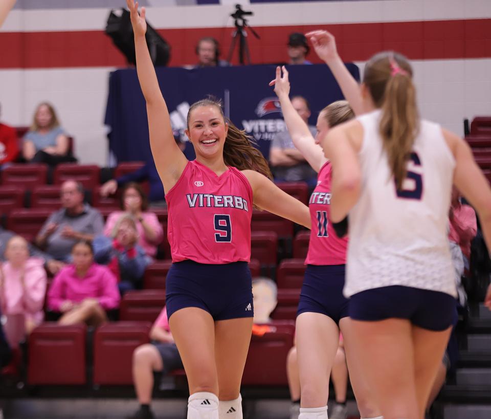 Viterbo Volleyball players
