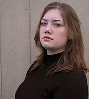 Alli Austin headshot