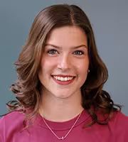 Sydney Ellis headshot