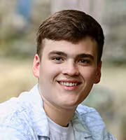 Cooper Langer headshot